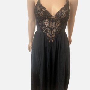 OLGA Black 91140 Nylon Ballet Length Nightgown Size Medium Excellent